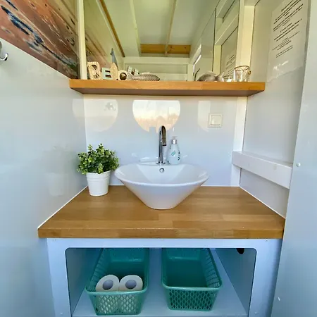 Hausboot - Schwimmende Feststehende Direkt Auf Der Havel Mit Weitblick Aufs Wasser Ботель *