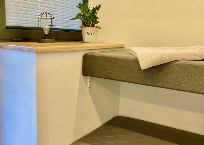 Hausboot - Schwimmende Feststehende Direkt Auf Der Havel Mit Weitblick Aufs Wasser Tekne *