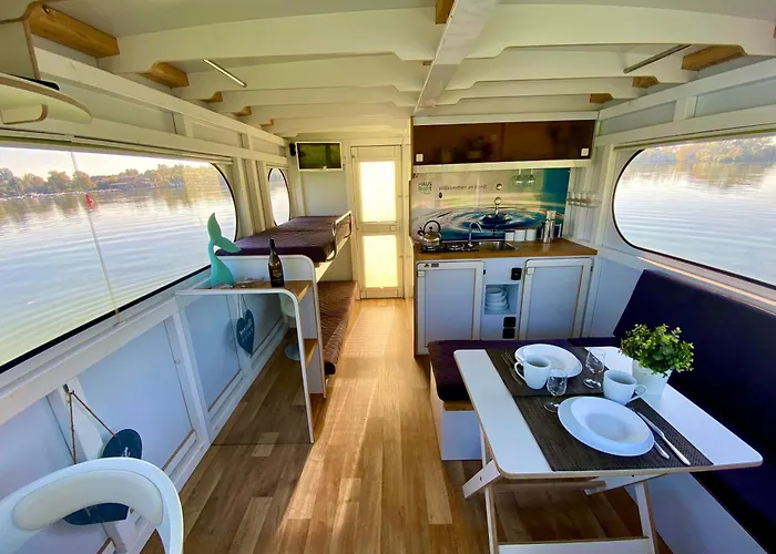 Tekne Hausboot - Schwimmende Feststehende Direkt Auf Der Havel Mit Weitblick Aufs Wasser